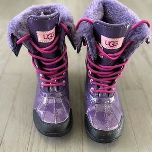 UGG snow/rain boot. Girls size 2. Worn.
